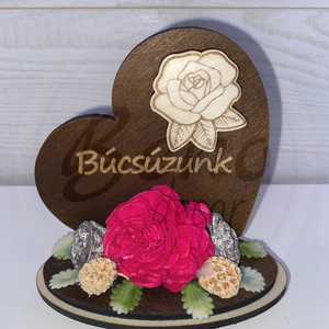 Szív alakú Búcsúzunk fa emlékdísz magenta virággal, Otthon & Életmód, Vallás, Temetkezési tárgy, Sírdísz, kegyeleti dísz, Gravírozás, pirográfia, MESKA
