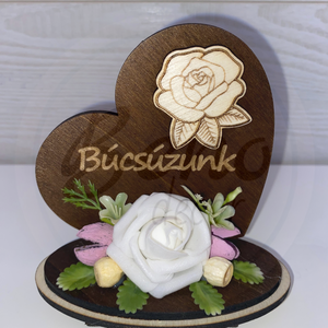 Szív alakú Búcsúzunk fa emlékdísz fehér virággal - Meska.hu