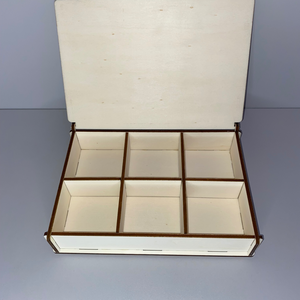 Gravírozott Fa Ékszerdoboz 6 rekesszel - ékszer - ékszertartó - ékszerdoboz - Meska.hu