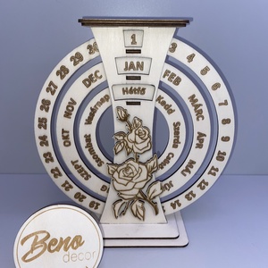 Öröknaptár - rózsa mintával, Otthon & Életmód, Dekoráció, Fali és függő dekoráció, Falinaptár & Öröknaptár, Gravírozás, pirográfia, MESKA