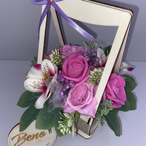 Virágkosár rózsaszín rózsákkal - otthon & életmód - virágdekoráció - virágdíszek - asztali virágdísz - Meska.hu