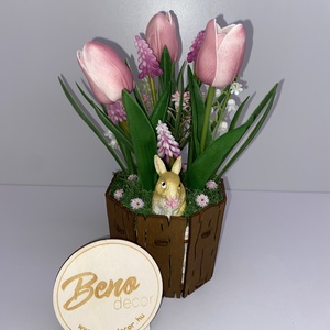 Húsvéti tavaszi asztaldísz nyuszival - otthon & életmód - virágdekoráció - virágdíszek - virágdísz kaspóban - Meska.hu