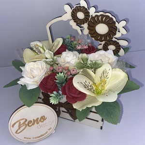 Virágos fa kosár rózsákkal - otthon & életmód - virágdekoráció - virágdíszek - virágdísz kaspóban - Meska.hu