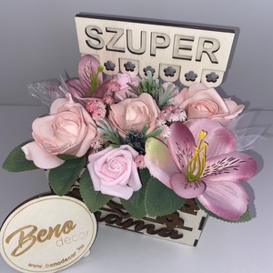 Szuper Mama virágbox � rózsaszín virágokkal - otthon & életmód - virágdekoráció - virágdíszek - virágdísz kaspóban - Meska.hu