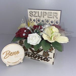 Szuper Mama virágdoboz � bordó, fehér és krémszínű virágokkal - Meska.hu