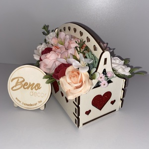 Virágkosár fa tartóban - otthon & életmód - virágdekoráció - virágok - virágbox - Meska.hu