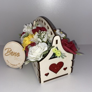 Virágkosár fa tartóban - otthon & életmód - virágdekoráció - virágok - virágbox - Meska.hu