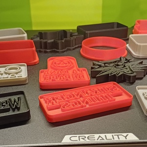  Netflix sorozatok - Süti kinyomó/kiszúró forma - Cookie Cutter : Netflix, Stranger Things, Witcher, Squid Game stb. - otthon & életmód - konyhafelszerelés, tálalás - sütés, főzés - sütikiszúró - Meska.hu