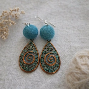 Világoskék nemez fülbevaló, Ékszer, Fülbevaló, Lógó fülbevaló, Ékszerkészítés, Nemezelés, MESKA