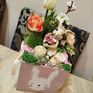 Nyuszis tavaszi asztaldísz, box - ünnepi díszek, dekorációk - húsvéti díszek és dekorációk - húsvéti virágos díszek - Meska.hu