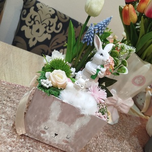 Nyuszis tavaszi asztaldísz - ünnepi díszek, dekorációk - húsvéti díszek és dekorációk - húsvéti virágos díszek - Meska.hu