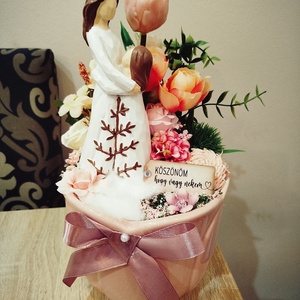 Gyönyörű Anyák napi asztaldísz, Otthon & Életmód, Dekoráció, Asztal és polc dekoráció, Asztaldísz, Virágkötés, MESKA