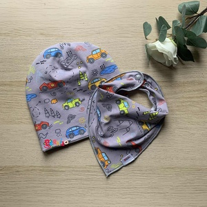 Szürke színes autós beanie sapka - nyálkendő szett, Ruha & Divat, Babaruha & Gyerekruha, Babasapka, Varrás, MESKA