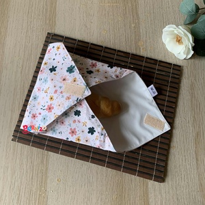 Tavaszi virágos újraszalvéta, Táska & Tok, Uzsonna- & Ebéd tartó, Szendvics csomagoló, Varrás, MESKA