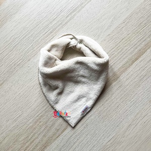 Bézs wellsoft sálkendő - Meska.hu