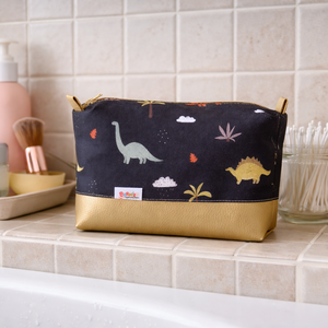 Dínós neszeszer, Táska & Tok, Neszesszer, Varrás, MESKA