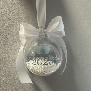 Kézzel készített üveggömb az első karácsony emlékére. ???? - karácsony - karácsonyi lakásdekoráció - karácsonyfadíszek - Meska.hu