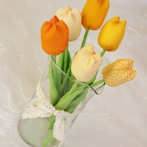 tavaszi tulipán  - otthon & életmód - dekoráció - asztal és polc dekoráció - asztaldísz - Meska.hu