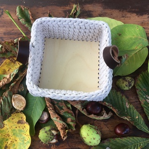 Szögletes  kosár bőr füllel - otthon & életmód - tárolás & rendszerezés - tárolókosár - Meska.hu