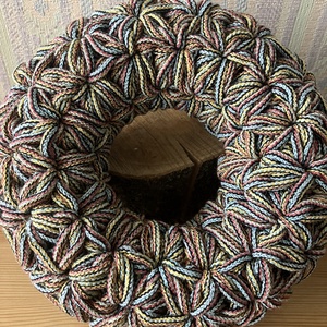 Horgolt koszorú - otthon & életmód - dekoráció - asztal és polc dekoráció - asztaldísz - Meska.hu