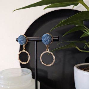 Cirkonköves karikás kékfarmer bedugós fülbevaló - esküvő - ékszer - fülbevaló - Meska.hu