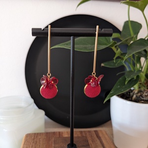 Piros kétvirágos bedugós fülbevaló - ékszer - fülbevaló - lógó fülbevaló - Meska.hu