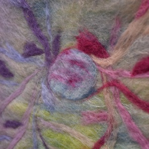 Kapcsolódás - Nemezelt gyapjú falikép - művészet - textilkép - nemezelt - Meska.hu