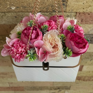 Anyák napi, ballagási virágtáska pink - Meska.hu