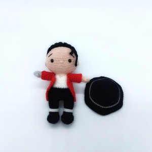 Énekes amigurumi figura - játék & sport - plüssállat & játékfigura - ember - Meska.hu