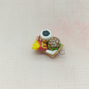 A bőség zavara Mini hamburger menü süthető gyurmából - Meska.hu