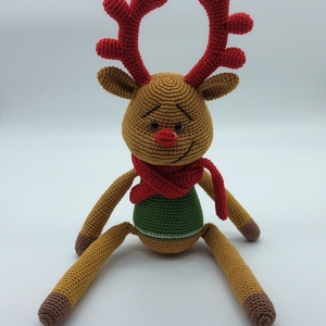 Téli pajtás Amigurumi rénszarvas piros sállal - játék & sport - plüssállat & játékfigura - más figura - Meska.hu