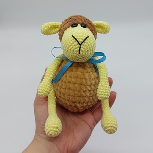 Pihe-puha amigurumi bárányka - játék & sport - plüssállat & játékfigura - plüss bárány - Meska.hu