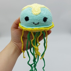 Amigurumi medúza - játék & sport - plüssállat & játékfigura - más figura - Meska.hu
