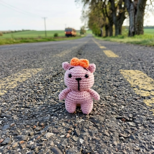 Kicsiny kedvesség Pici rózsaszín amigurumi maci - Meska.hu