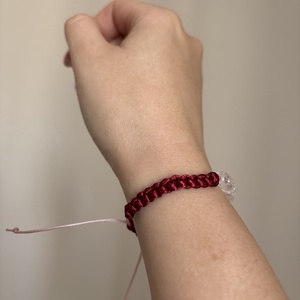 Gyöngyös makramé karkötő - ékszer - karkötő - fonott karkötő - Meska.hu