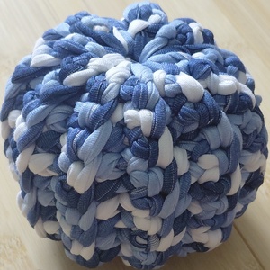 Horgolt labda - otthon & életmód - dekoráció - asztal és polc dekoráció - horgolt & csipketerítő - Meska.hu Horgolt labda - otthon & életmód - dekoráció - asztal és polc dekoráció - horgolt & csipketerítő - Meska.hu