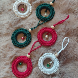 Horgoltdekoráció  - karácsony - karácsonyi lakásdekoráció - karácsonyfadíszek - Meska.hu