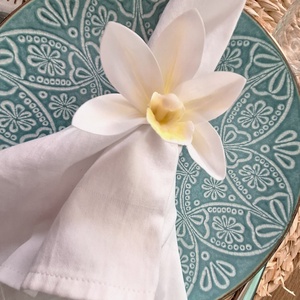Fehér orchidea szalvétagyűrű - otthon & életmód - konyhafelszerelés, tálalás - tálalás - szalvétatartó, szalvétagyűrű - Meska.hu