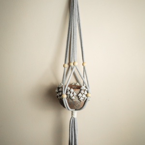 Makramé minimál virágtartó  - otthon & életmód - dekoráció - virágdísz és tartó - virágtartó - Meska.hu