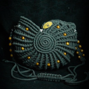  Makramé csiga táska - táska & tok - kézitáska & válltáska - vállon átvethető táska - Meska.hu