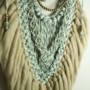 Makramé gyapjú falidísz - otthon & életmód - dekoráció - fali és függő dekoráció - falra akasztható dekor - Meska.hu