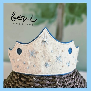 Kék gyapjúfilc korona , Játék & Sport, Szerepjáték, Varrás, MESKA