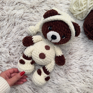 Horgolt Pizsamás maci plüss - a puha alvótárs - játék & sport - plüssállat & játékfigura - maci - Meska.hu