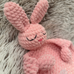 Horgolt nyuszi szundikendő - baba - mama - baba játékok - szundikendő, alvóka - Meska.hu