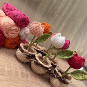 Horgolt tulipán cserépben - örök virág ajándékba, Otthon & Életmód, Dekoráció, Asztal és polc dekoráció, Asztaldísz, Horgolás, MESKA