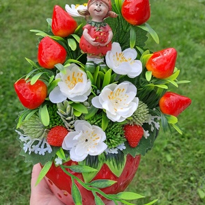 Eper bögrében eprek,eperke figurával - otthon & életmód - dekoráció - asztal és polc dekoráció - asztaldísz - Meska.hu