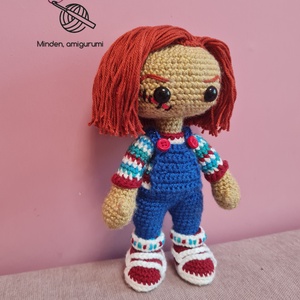 Chucky baba, Otthon & Életmód, Dekoráció, Halloween, Halloweeni figurák, Horgolás, MESKA