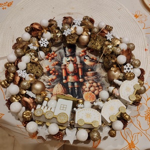 Diótörős kopogtató - Meska.hu