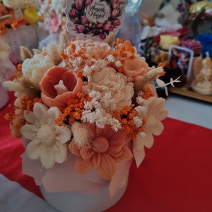 Illatos viaszvirág box - kellékek & szerszámok - dekorációs kellékek - dekorációs gyertya - Meska.hu