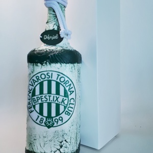 Ftc italos dísz- és használati szögletes üveg focirajongói ajándék férjeknek barátoknak ftc fanoknak szülinapra névnapra - otthon & lakás - dekoráció - díszüveg - Meska.hu Ftc italos dísz- és használati szögletes üveg focirajongói ajándék férjeknek barátoknak ftc fanoknak szülinapra névnapra - otthon & lakás - dekoráció - díszüveg - Meska.hu